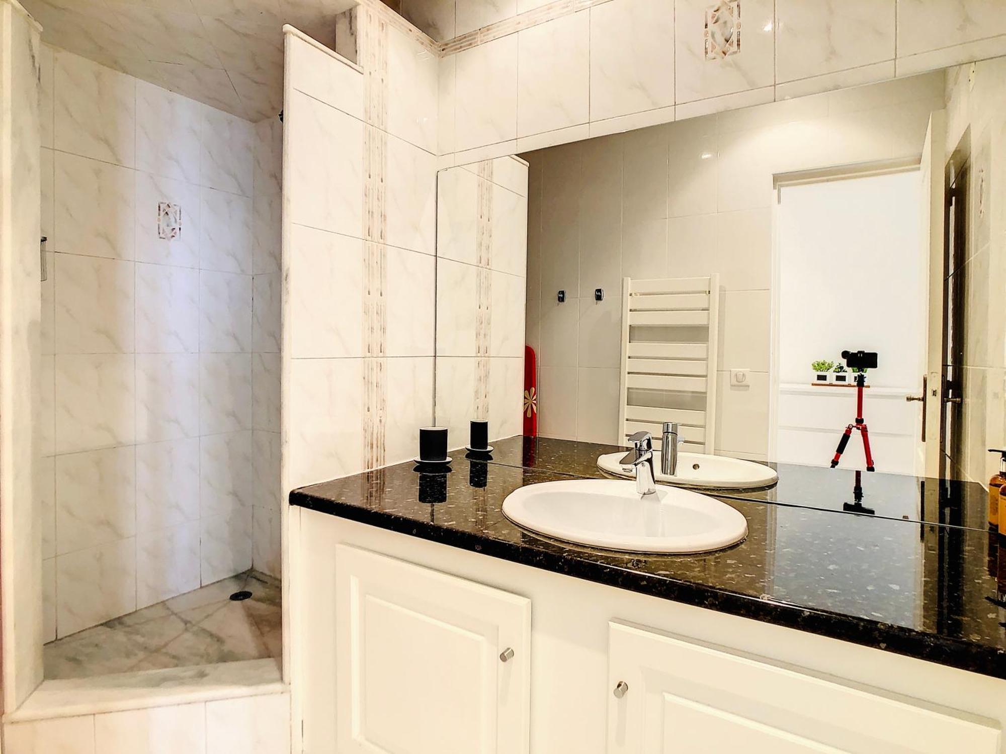 1 Bedroom Flat With Balcony Cannes Center Croisette 6Ppl Kültér fotó